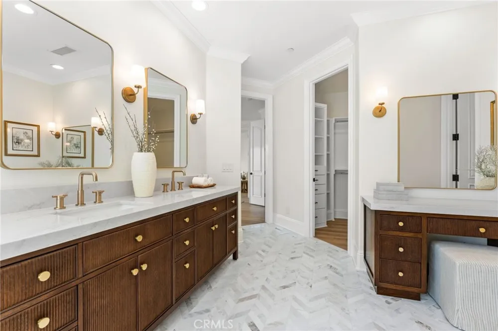 1961 Port Nelson Newport Beach, CA 92660