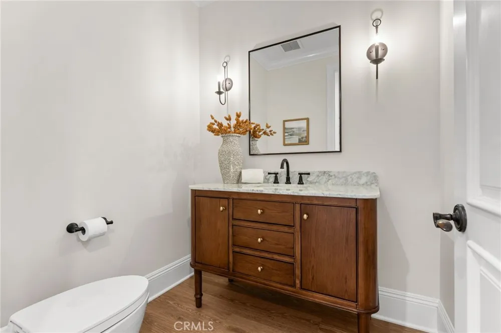 1961 Port Nelson Newport Beach, CA 92660