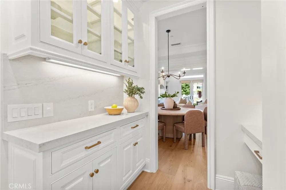1961 Port Nelson Newport Beach, CA 92660