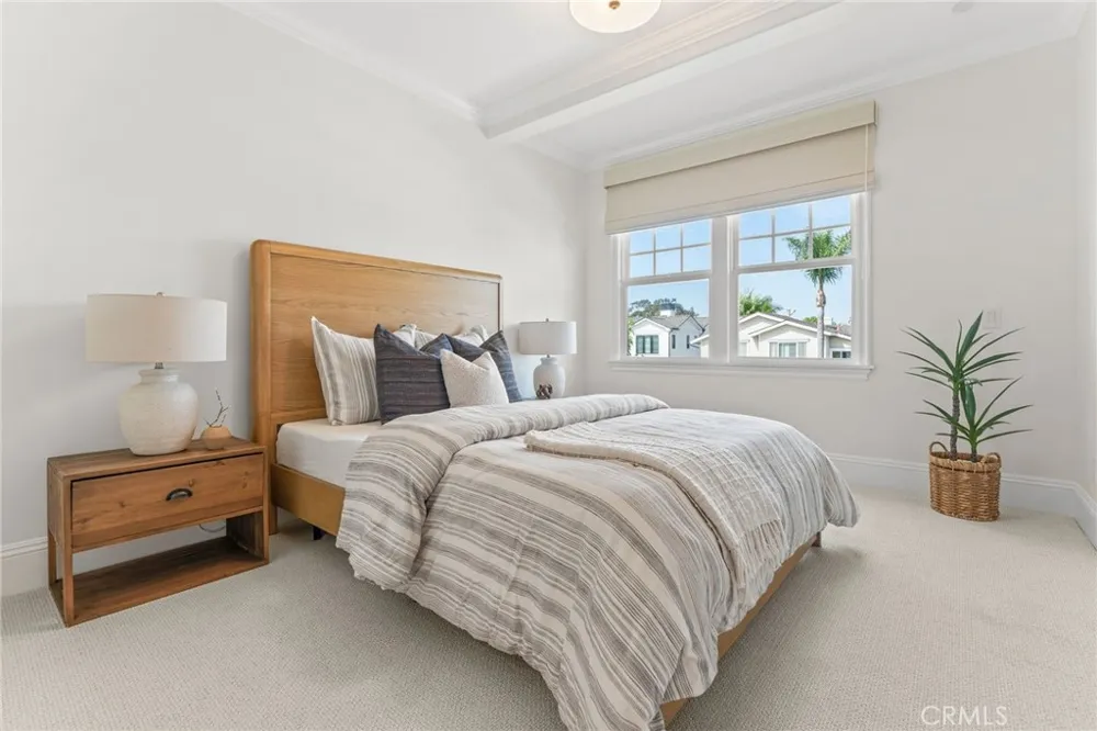 1961 Port Nelson Newport Beach, CA 92660