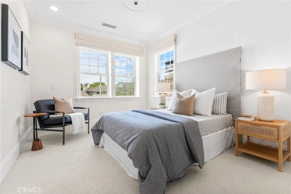 1961 Port Nelson Newport Beach, CA 92660