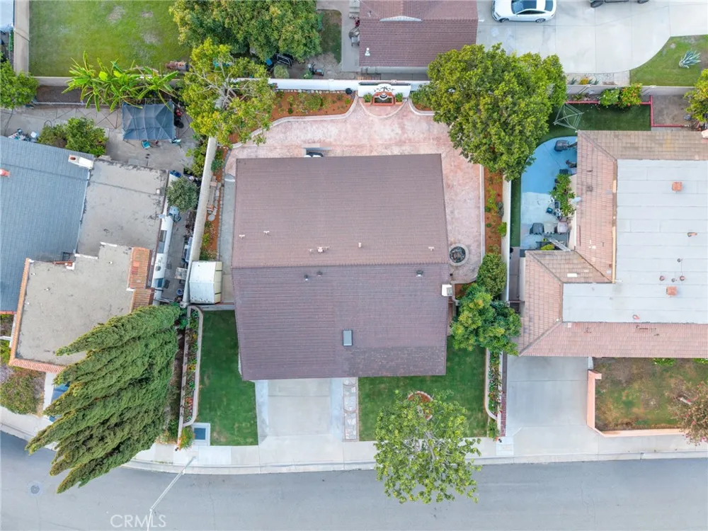 1111 W La Entrada Anaheim, CA 92801