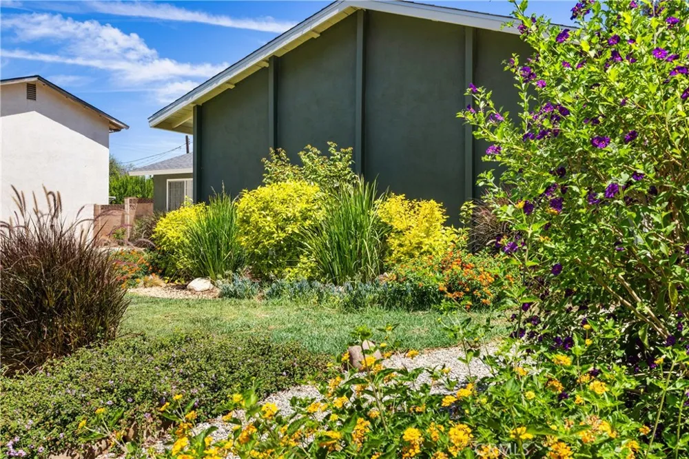 622 Comet Avenue Simi Valley, CA 93065