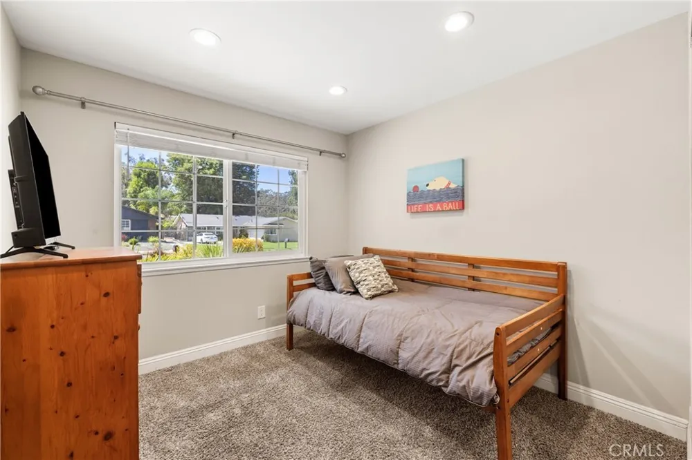 622 Comet Avenue Simi Valley, CA 93065