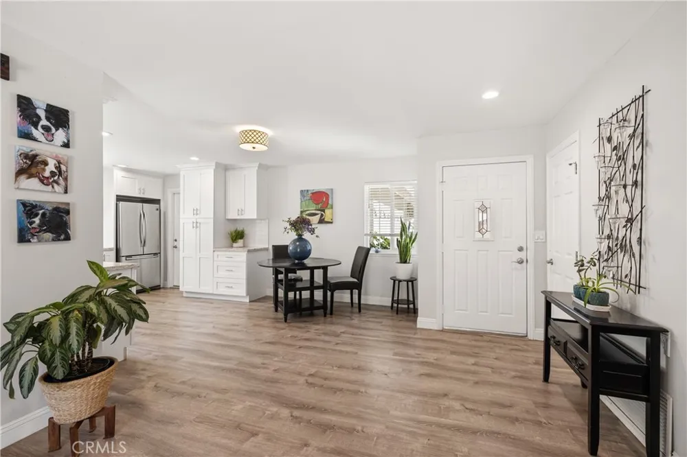 622 Comet Avenue Simi Valley, CA 93065