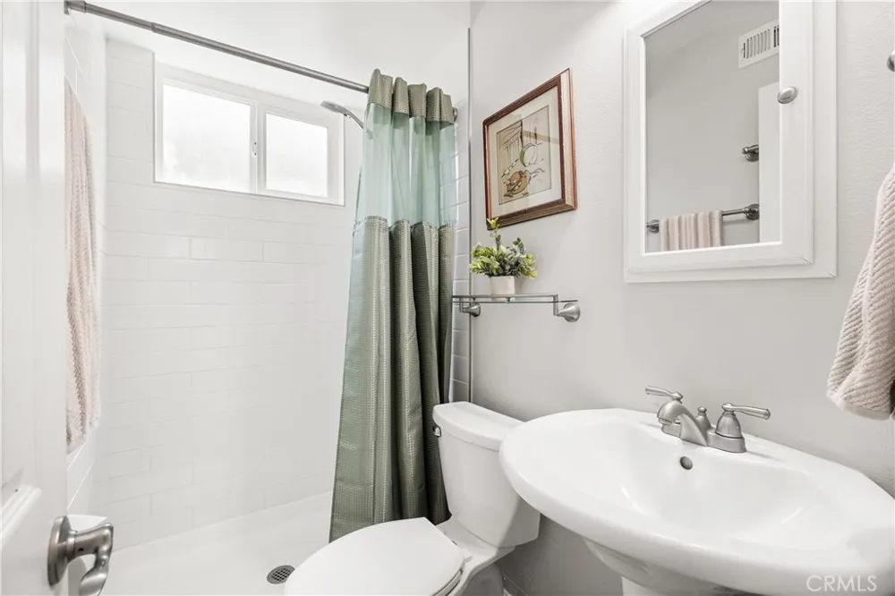 622 Comet Avenue Simi Valley, CA 93065