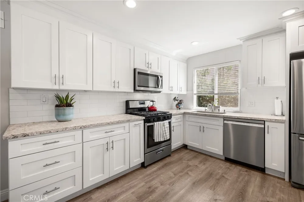 622 Comet Avenue Simi Valley, CA 93065