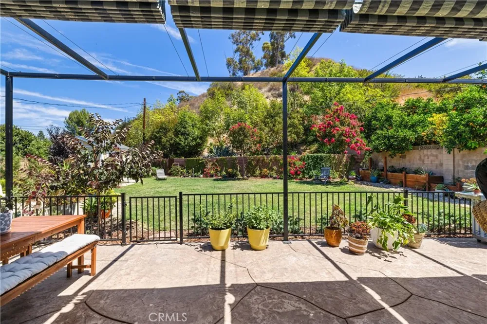 622 Comet Avenue Simi Valley, CA 93065