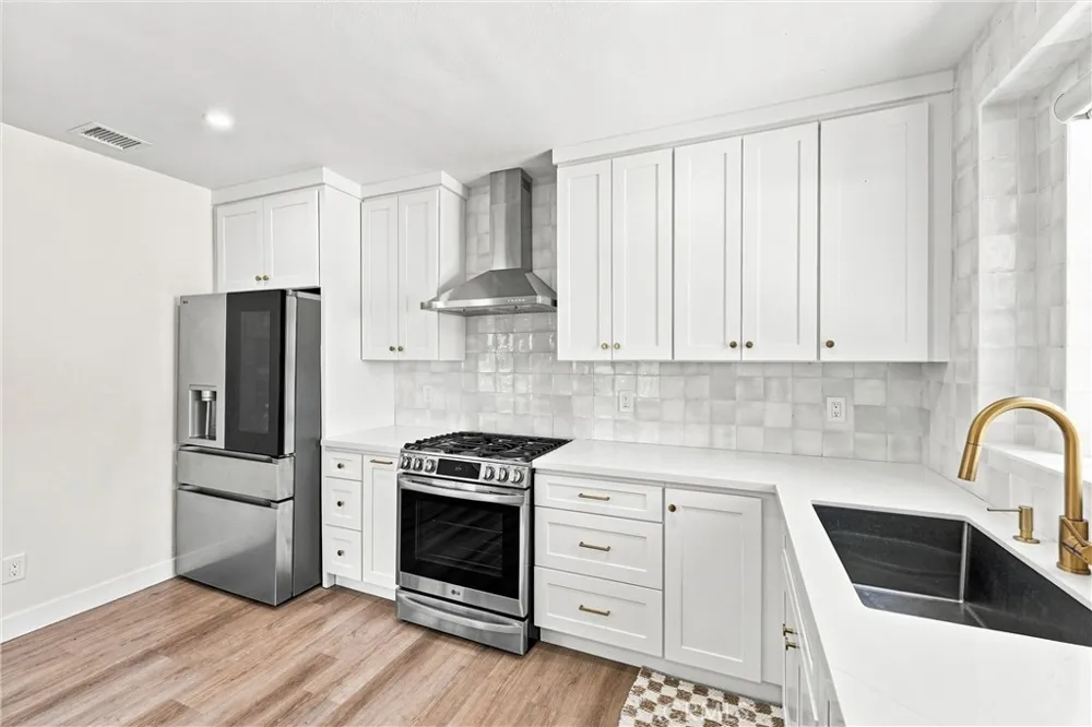 2870 Daisy Long Beach, CA 90806