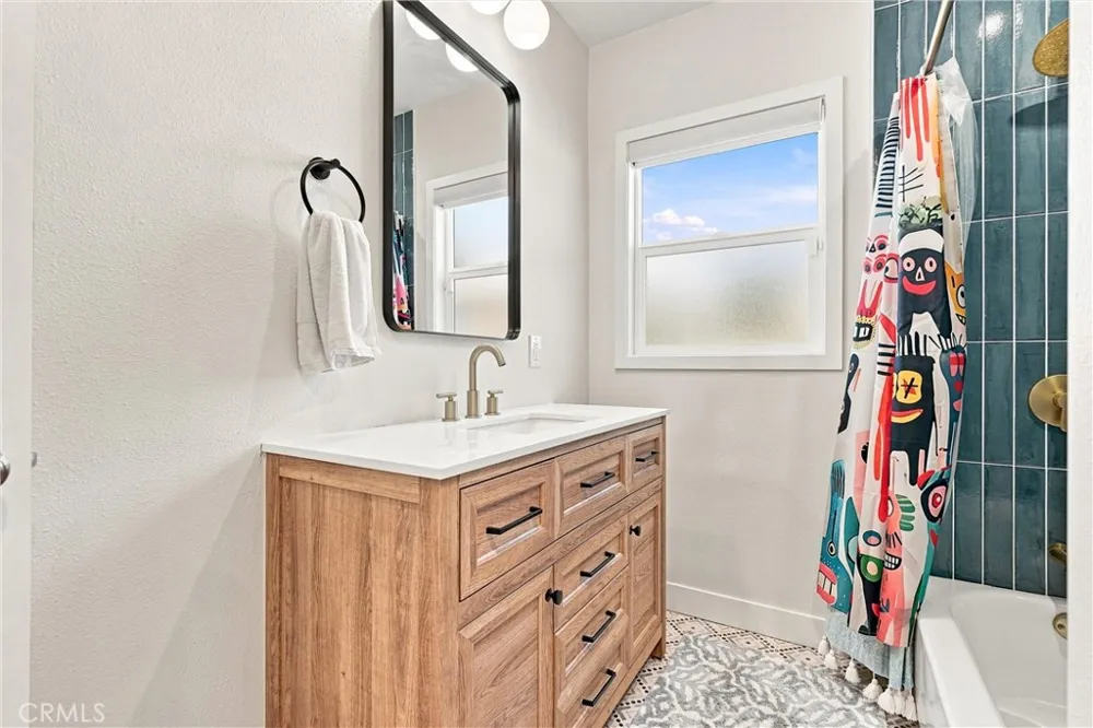 2870 Daisy Long Beach, CA 90806