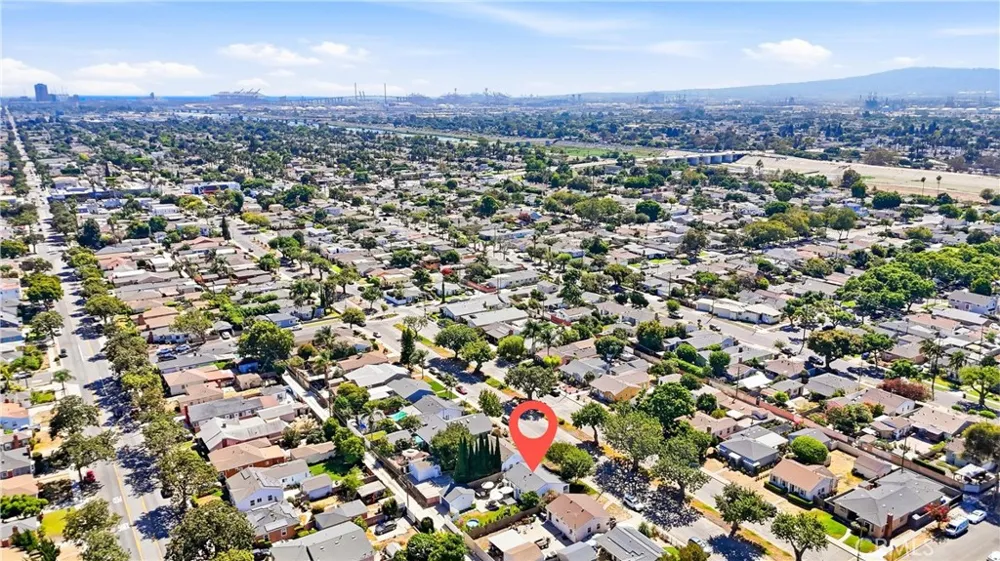 2870 Daisy Long Beach, CA 90806