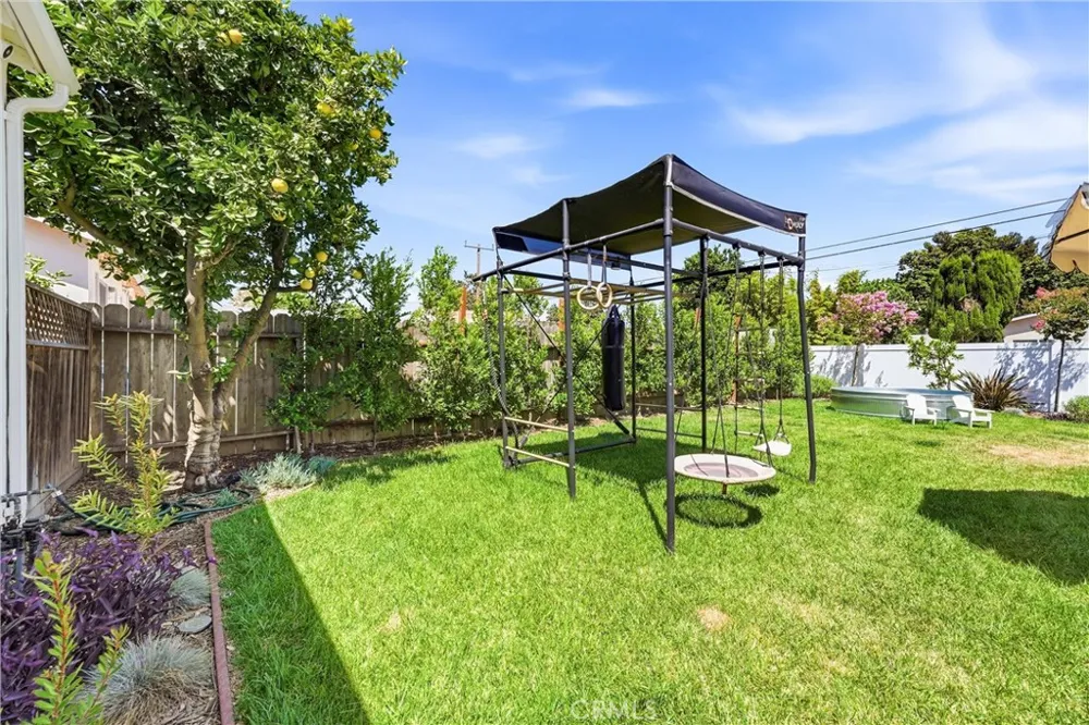 2870 Daisy Long Beach, CA 90806