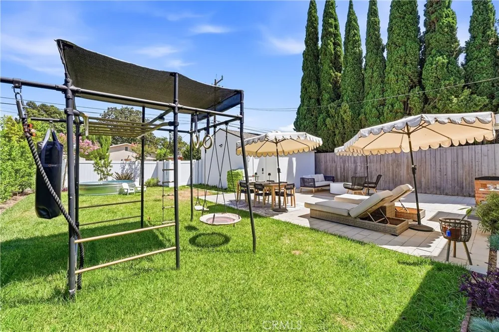 2870 Daisy Long Beach, CA 90806