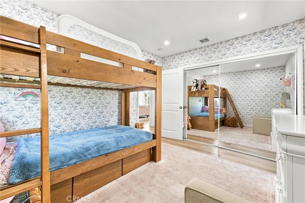 2870 Daisy Long Beach, CA 90806