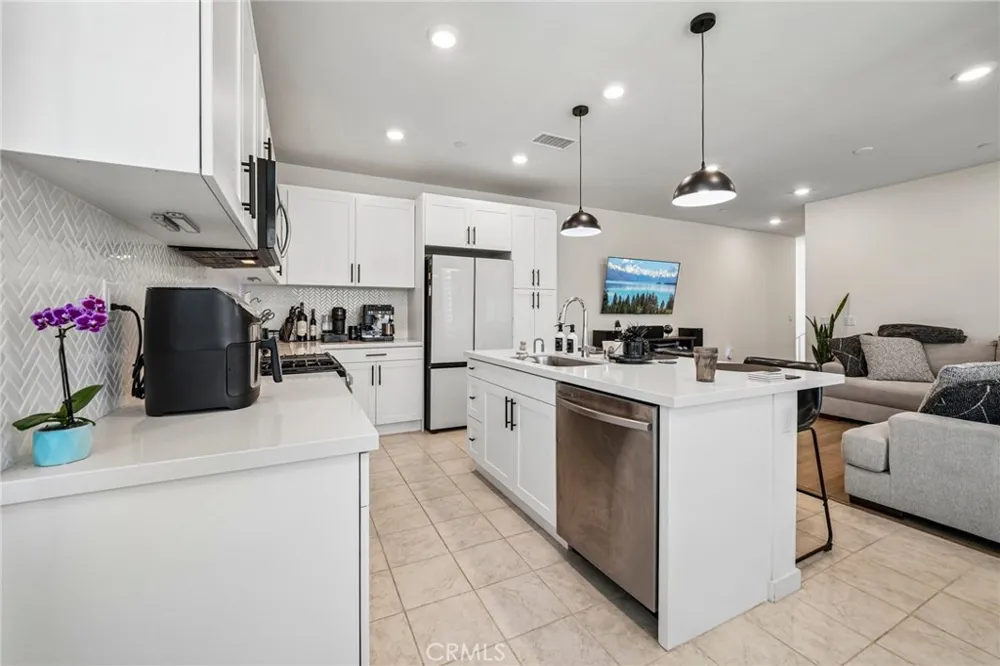 3630 E Peckham Paseo #2 Ontario, CA 91761