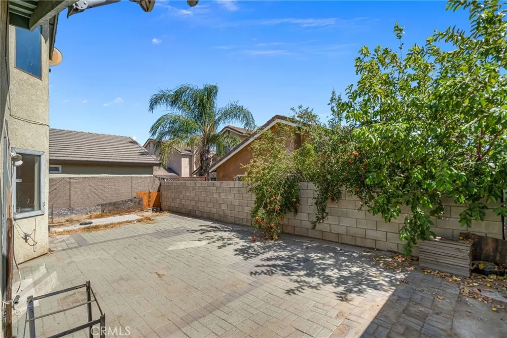 1918 W Quartermaster Colton, CA 92324