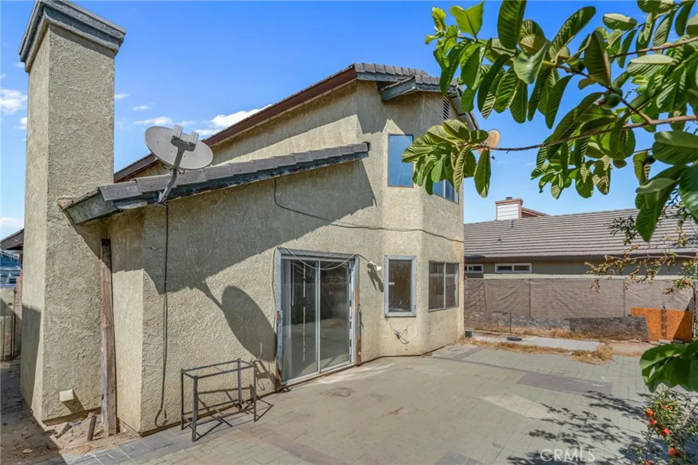 1918 W Quartermaster Colton, CA 92324