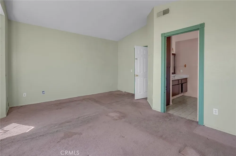 1918 W Quartermaster Colton, CA 92324