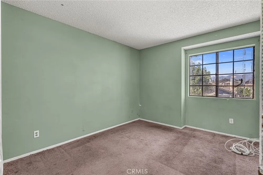 1918 W Quartermaster Colton, CA 92324
