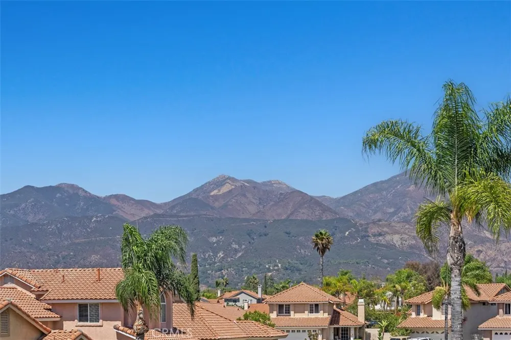 16 Crucillo Rancho Santa Margarita, CA 92688