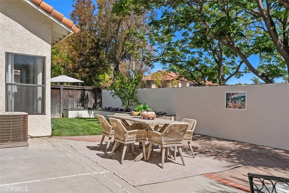 16 Crucillo Rancho Santa Margarita, CA 92688