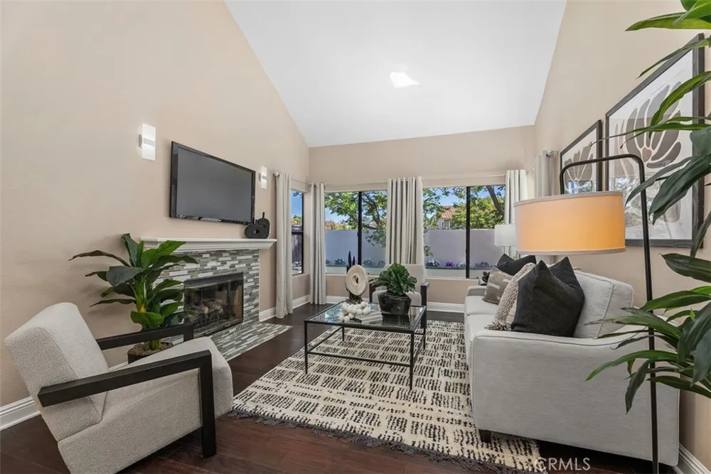 16 Crucillo Rancho Santa Margarita, CA 92688