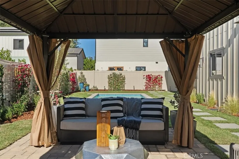 21811 San Jose Street Chatsworth, CA 91311
