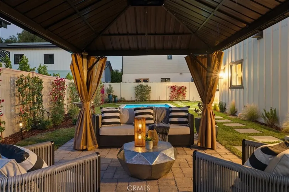 21811 San Jose Street Chatsworth, CA 91311