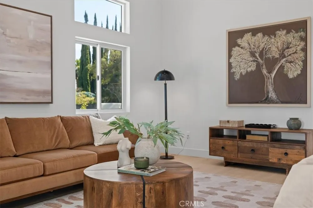 21811 San Jose Street Chatsworth, CA 91311