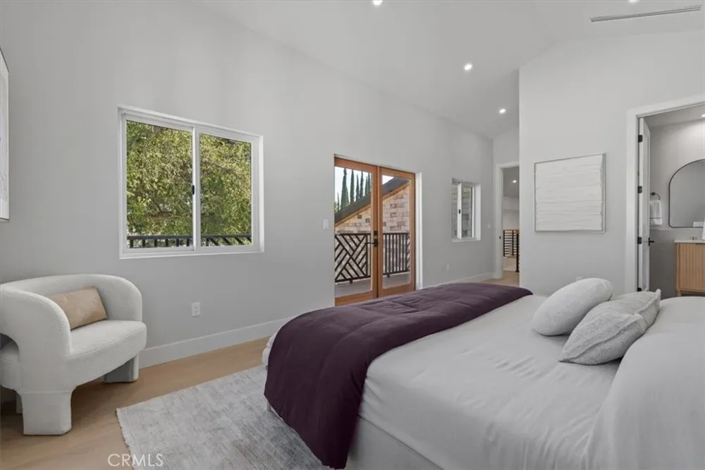 21811 San Jose Street Chatsworth, CA 91311