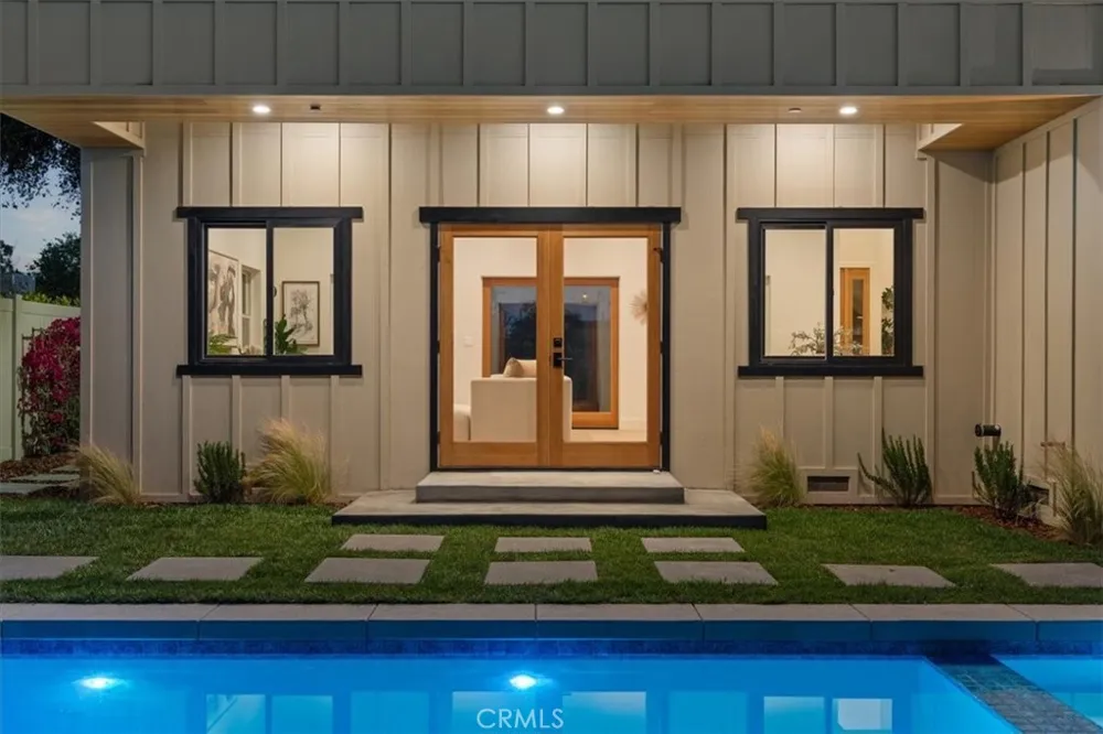 21811 San Jose Street Chatsworth, CA 91311