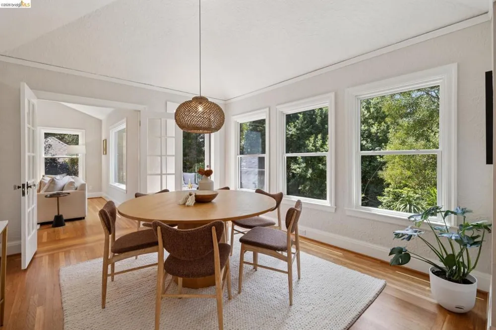 318 Arlington Ave. Kensington, CA 94707