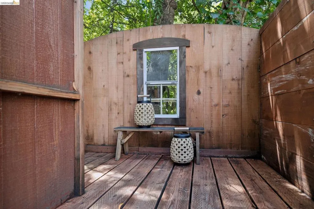 318 Arlington Ave. Kensington, CA 94707
