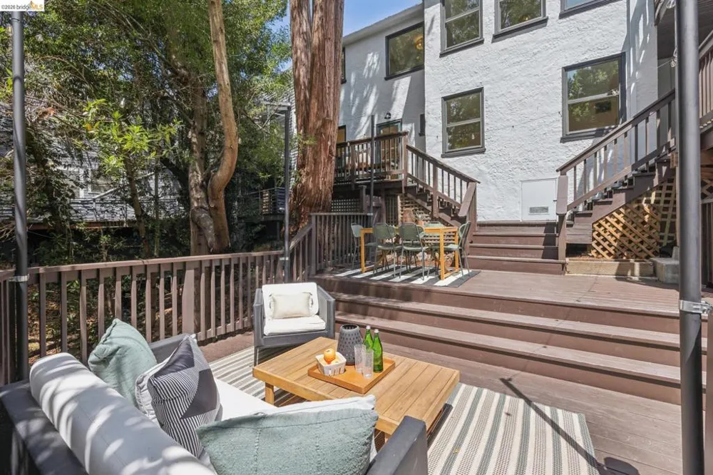 318 Arlington Ave. Kensington, CA 94707