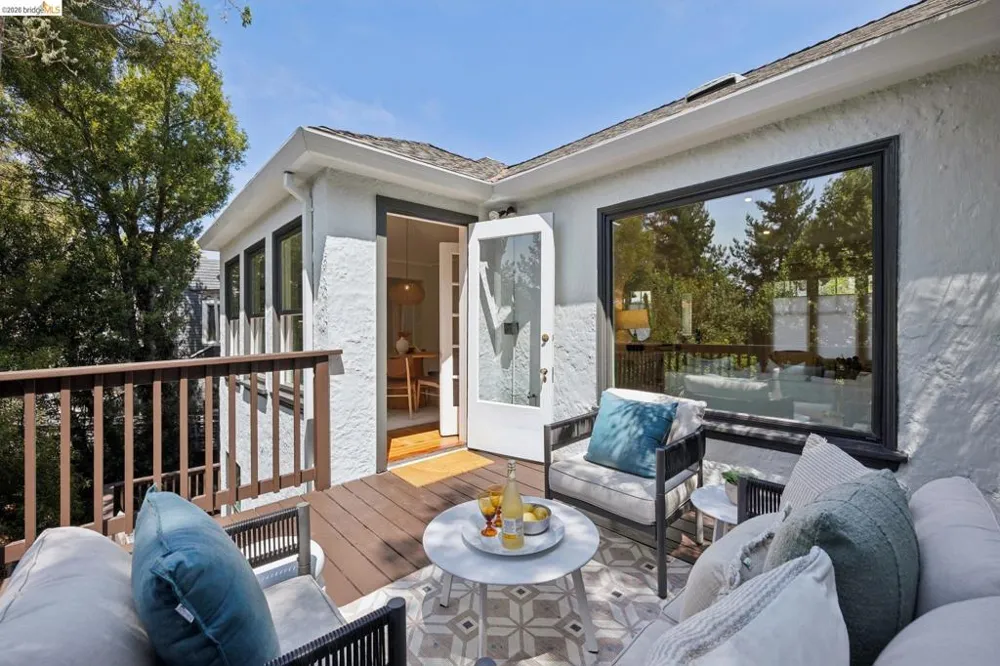 318 Arlington Ave. Kensington, CA 94707