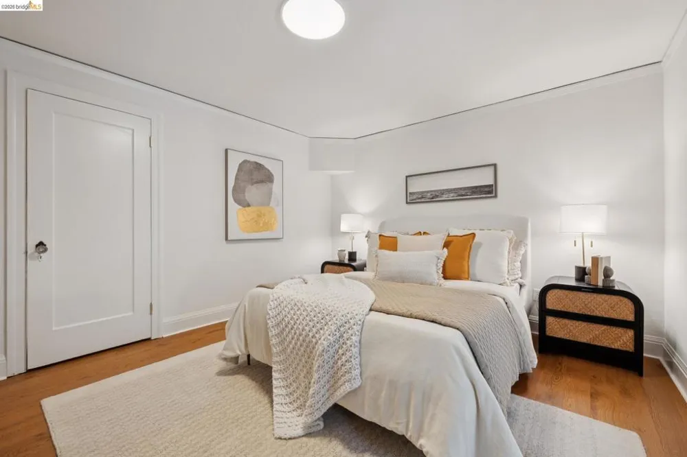 318 Arlington Ave. Kensington, CA 94707