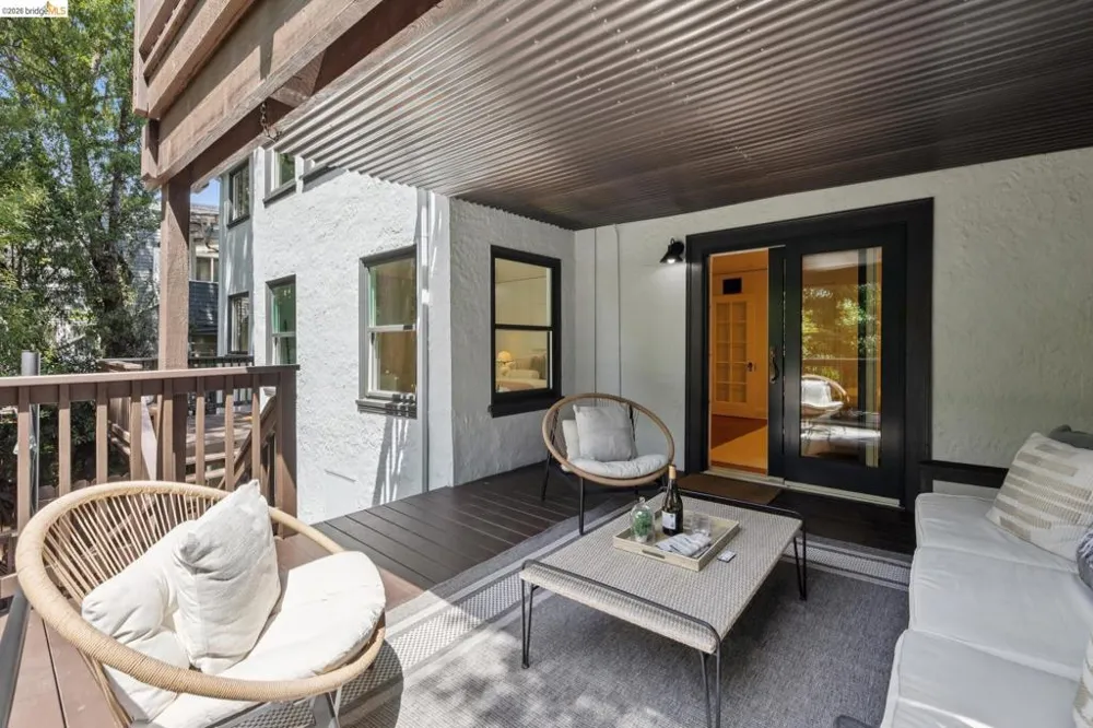 318 Arlington Ave. Kensington, CA 94707