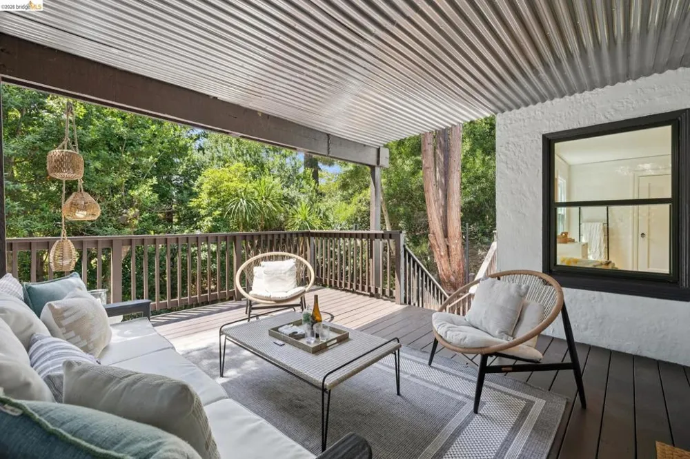 318 Arlington Ave. Kensington, CA 94707