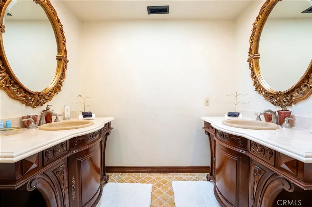 1144 Hermes Encinitas, CA 92024