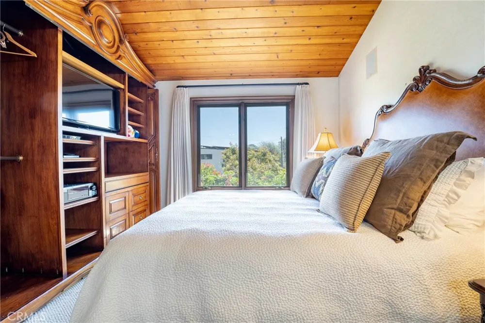 1144 Hermes Encinitas, CA 92024