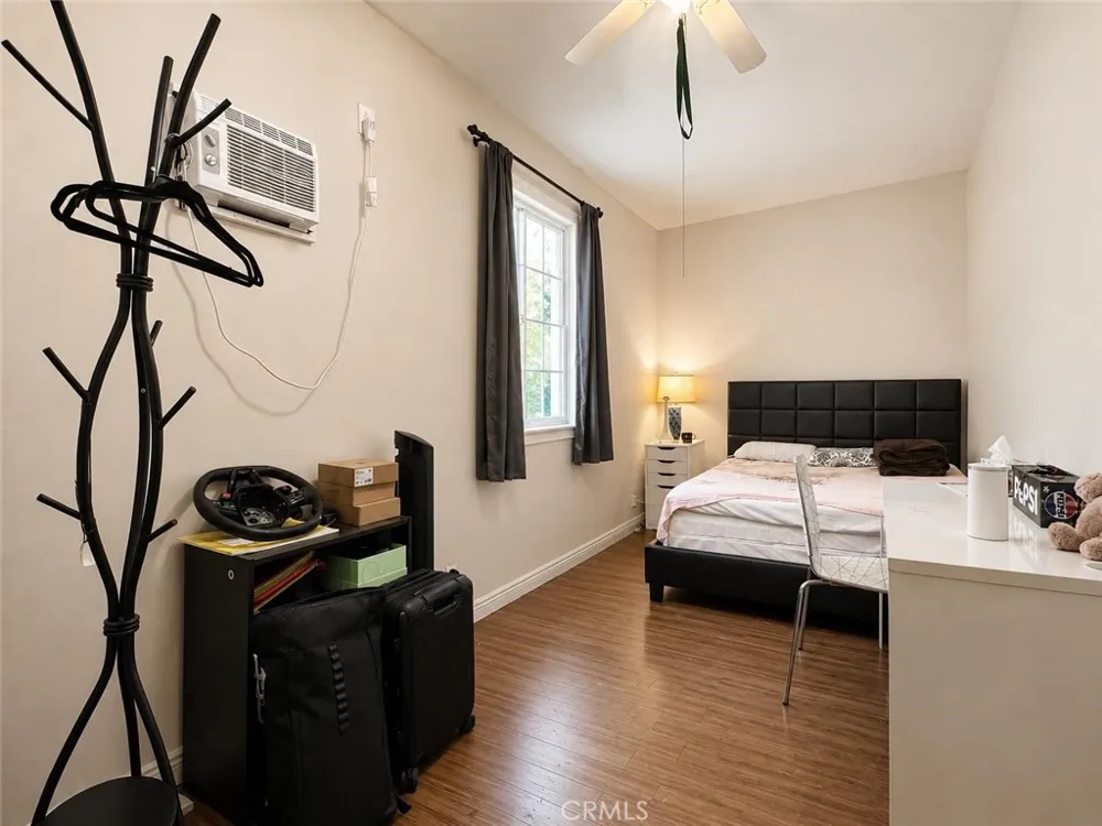 18037 La Puente La Puente, CA 91744