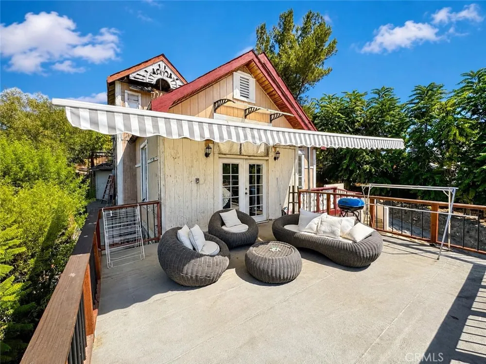 18037 La Puente La Puente, CA 91744