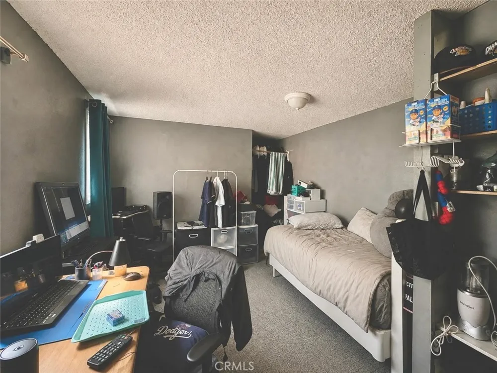 18037 La Puente La Puente, CA 91744