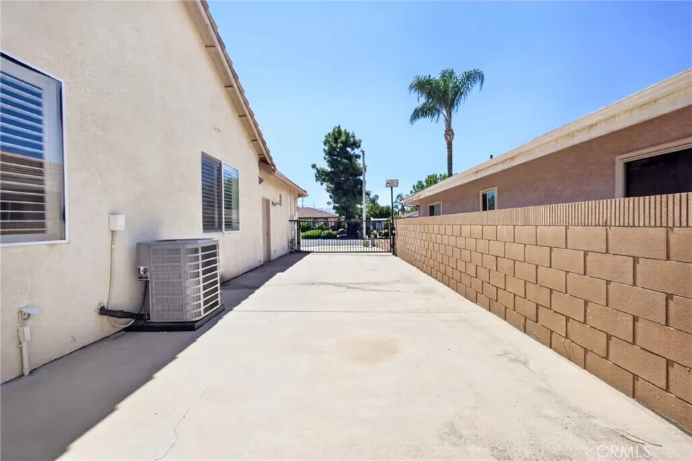 4470 Berkley Avenue Hemet, CA 92544
