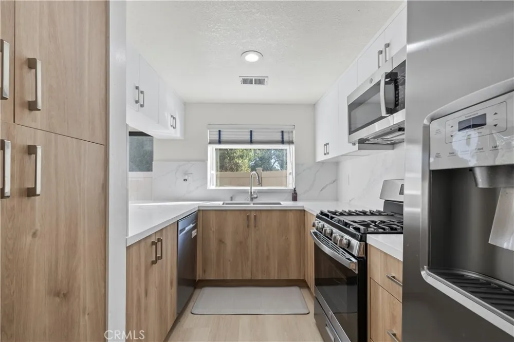 3672 Ivory West Covina, CA 91792