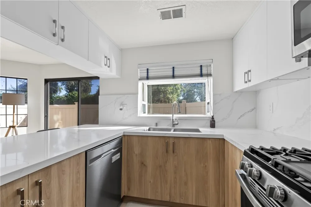 3672 Ivory West Covina, CA 91792
