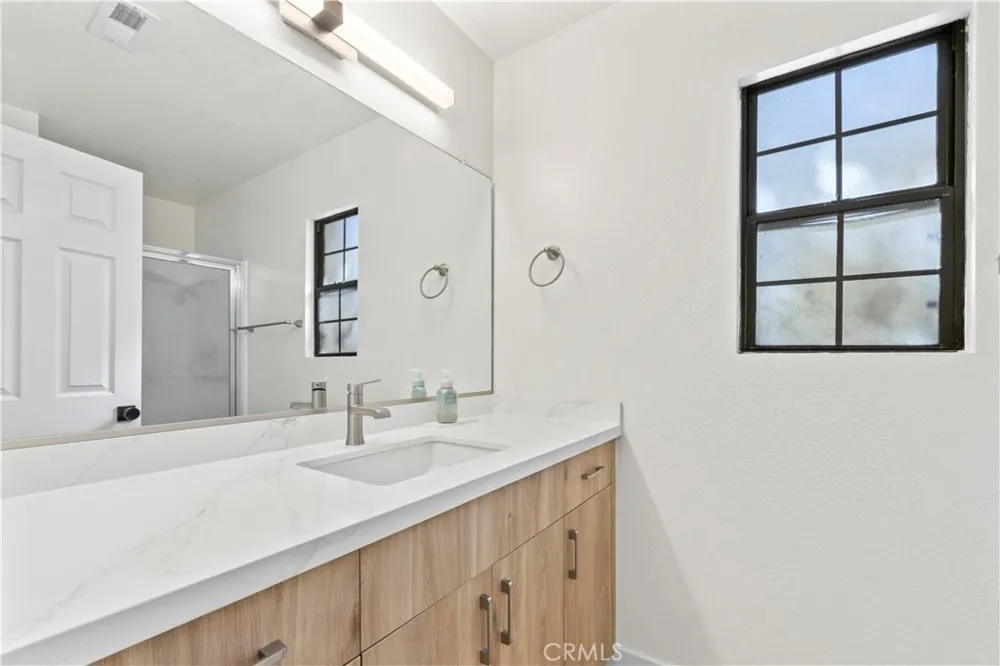 3672 Ivory West Covina, CA 91792