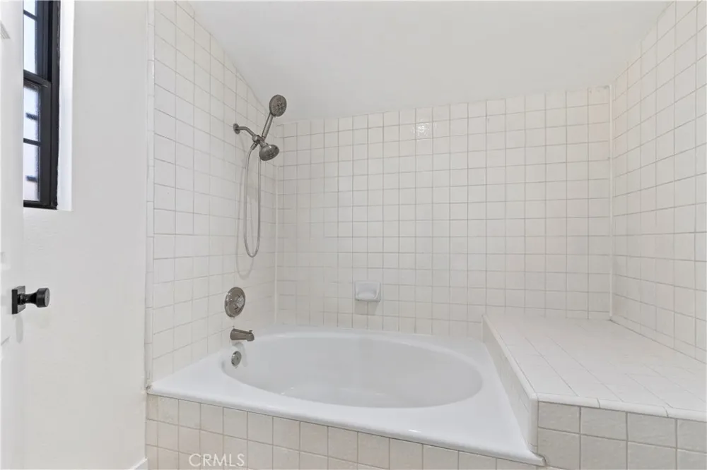 3672 Ivory West Covina, CA 91792