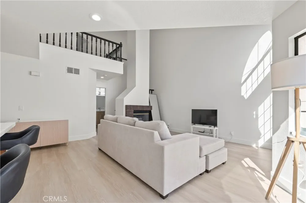3672 Ivory West Covina, CA 91792