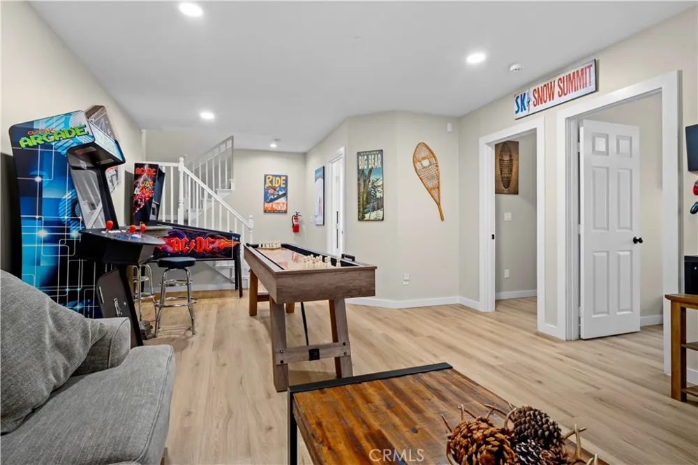 43360 Shasta Rd Big Bear Lake, CA 92315